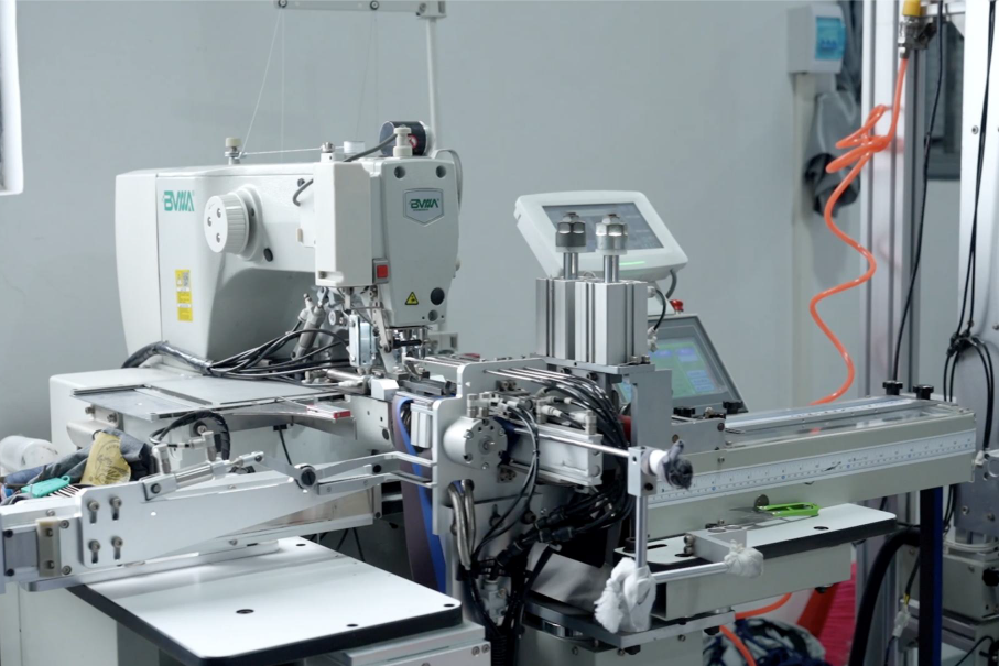 Boxed underwear passing through conveyor needle detector