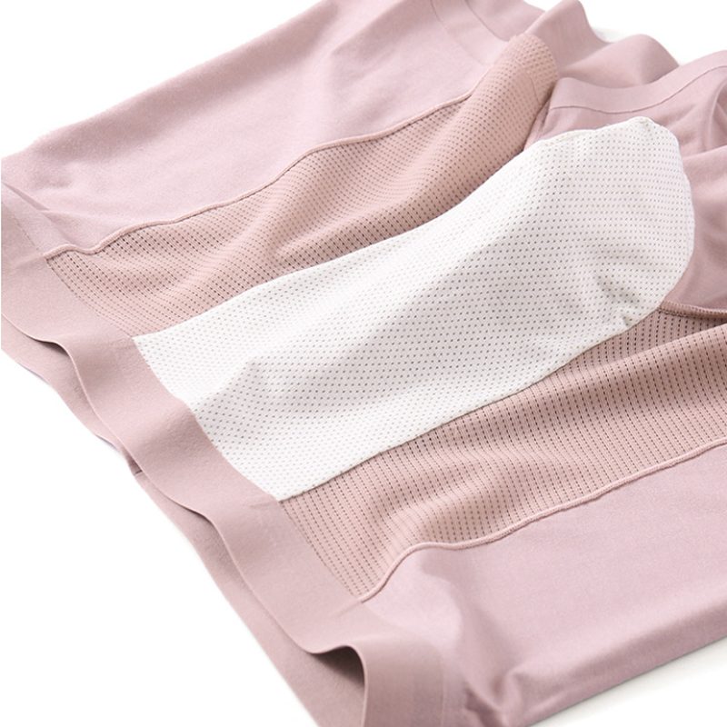 Modal pouch lining detail